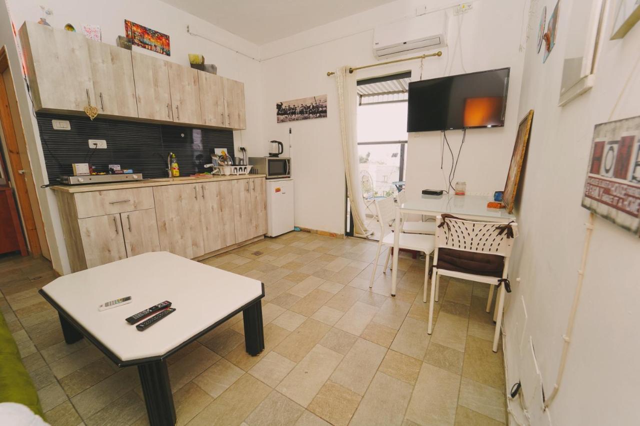 Family Apart Nahariya Exterior photo