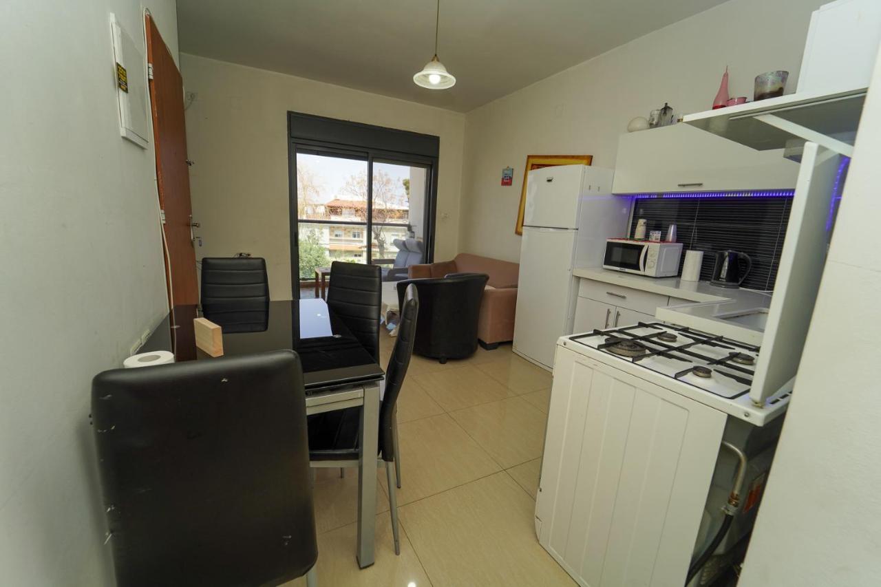 Family Apart Nahariya Exterior photo