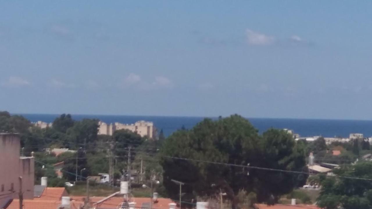 Family Apart Nahariya Exterior photo